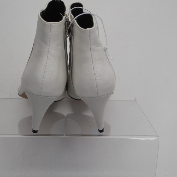 NEW Dolce Vita White Ankle Boots Size 6  #046 - Picture 6 of 8